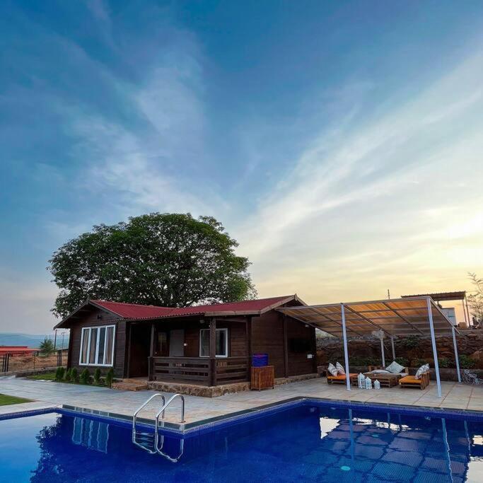 Waterrock Stays The Mango Tree Chalet Púna Kültér fotó